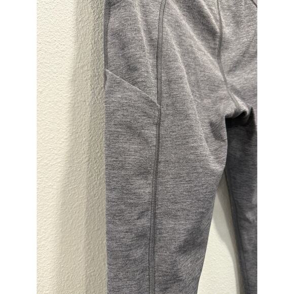 Athleta Woman's XXS Ultimate Stash Pocket Capri Gray Yoga Leggings - Picture 5 of 7